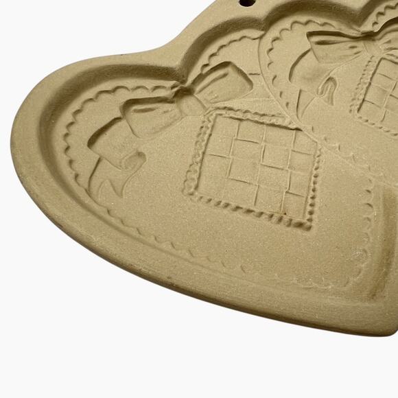 Brown Bag Cookie Art Mold Double Hearts Design Ceramic 1988 Cottagecore Vintage - Picture 4 of 9